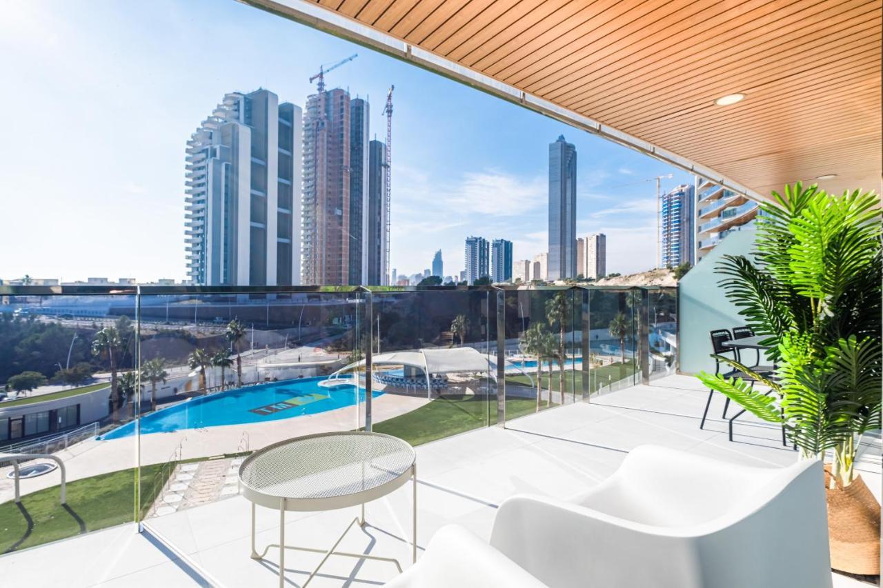 Sunset Waves Deluxe Apartments Poniente Beach Resort Benidorm Exterior photo