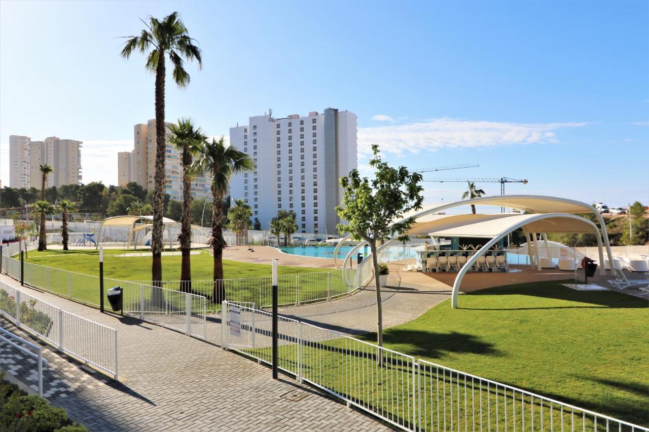 Sunset Waves Deluxe Apartments Poniente Beach Resort Benidorm Exterior photo
